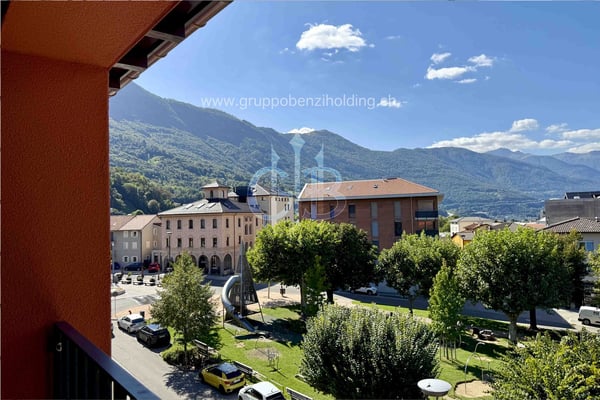 DIRETTAMENTE DAL PROMOTORE - Giubiasco - Piazza Grande 7