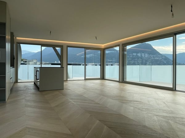 Attico di lusso con terrazza e jacuzzi a Massagno – Disponibile subito 11