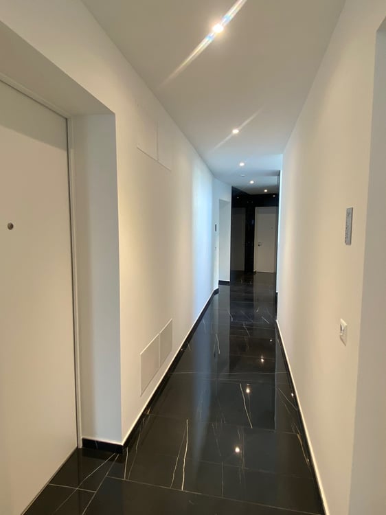 Attico di lusso con terrazza e jacuzzi a Massagno – Disponibile subito 7