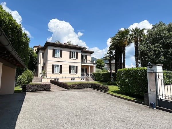 AFFITTASI MENSILMENTE Villa pronta all'uso in centro Lugano con importante vista lago 4