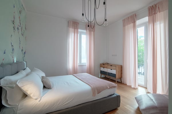 AFFITTASI MENSILMENTE Villa pronta all'uso in centro Lugano con importante vista lago 16