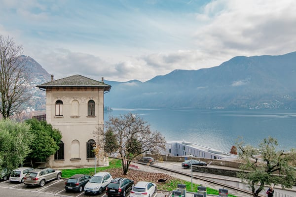 AFFITTASI MENSILMENTE Villa pronta all'uso in centro Lugano con importante vista lago 19