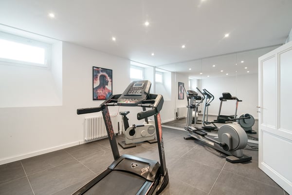 AFFITTASI MENSILMENTE Villa pronta all'uso in centro Lugano con importante vista lago 22
