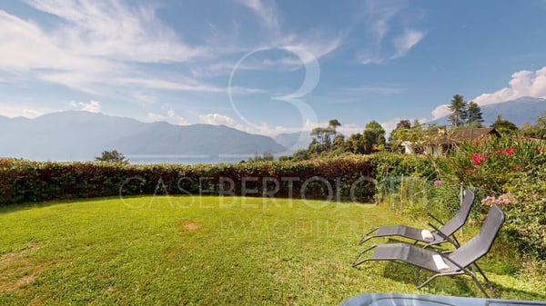Sonnenverwöhnte Gartenwohnung mit Seesicht, Pool und Jacuzzi in Vairano 5