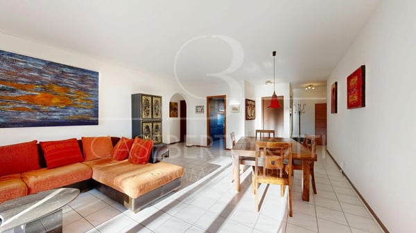 Licht, Lage, Lebensqualität - Ihre Wohlfühloase in Muralto 5