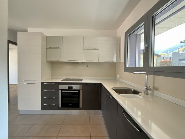 GRAVESANO - VENDESI 1.5 LOCALI CON IMMENSA TERRAZZA DI 40 MQ 3