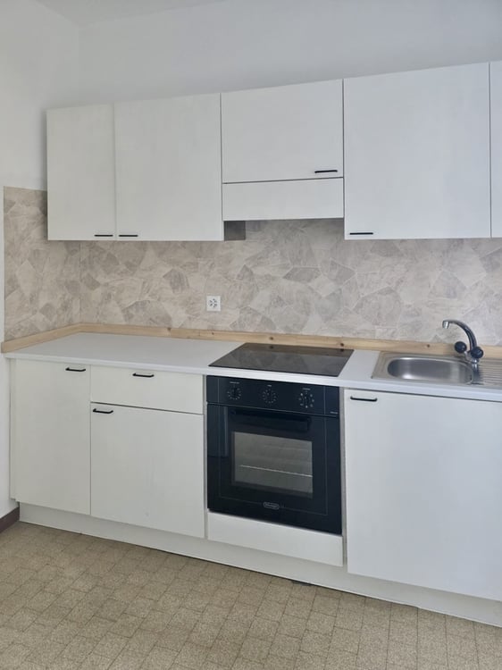 CHIASSO - AFFITTASI APPARTAMENTI 1.5 LOCALI CON BALCONE 1