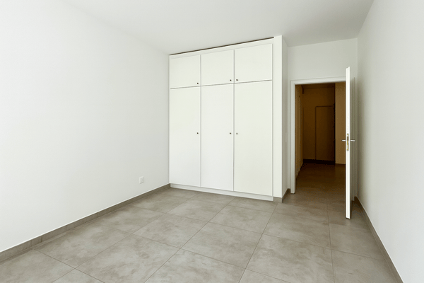 LUGANO - 2.5 LOCALI CENTRALE CON GIARDINO E LOCALE HOBBY 6