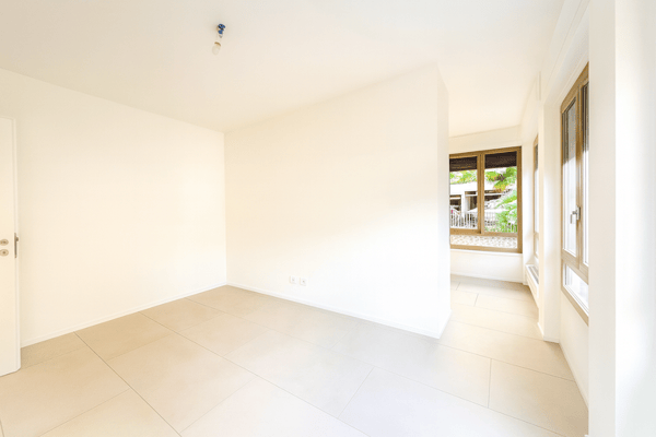 LUGANO - AFFITTASI 1.5 LOCALI CON TERRAZZA E VISTA APERTA 6