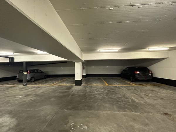 AFFITTASI LUMINOSO E PANORAMICO UFFICIO ZONA SEMI CENTRO 9