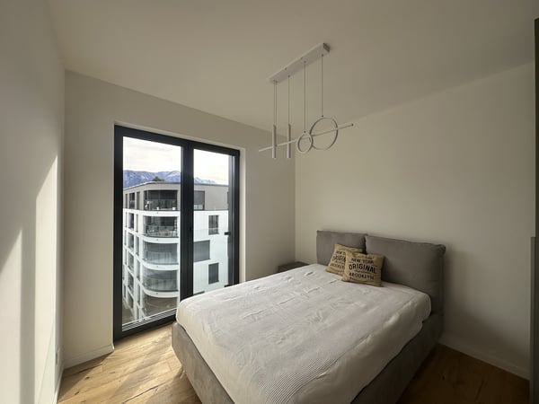 MODERNO APPARTAMENTO ARREDATO CON AMPIA TERRAZZA 8