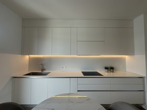 MODERNO APPARTAMENTO ARREDATO CON AMPIA TERRAZZA 6