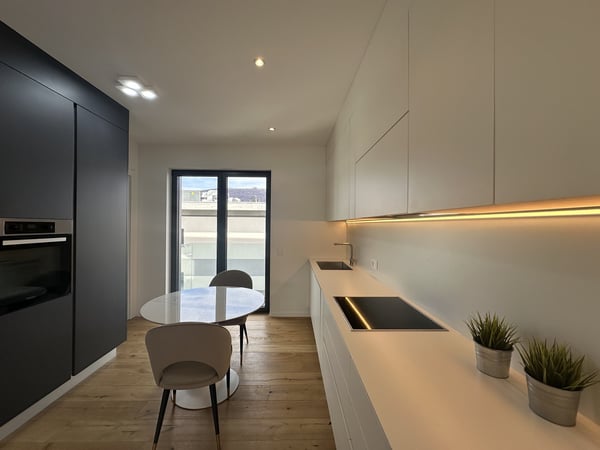 MODERNO APPARTAMENTO ARREDATO CON AMPIA TERRAZZA 5