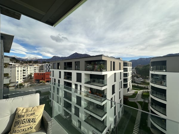 MODERNO APPARTAMENTO ARREDATO CON AMPIA TERRAZZA 13