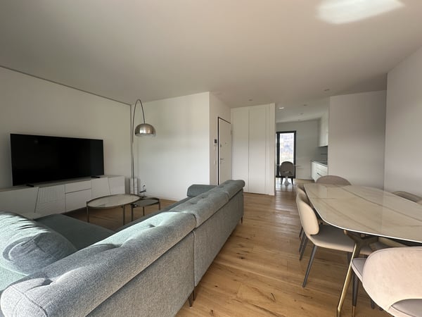 MODERNO APPARTAMENTO ARREDATO CON AMPIA TERRAZZA 3