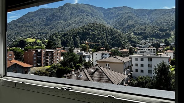 BELLINZONA - VENDESI NUOVI 1.5 LOCALI CON AMPIA TERRAZZA 1