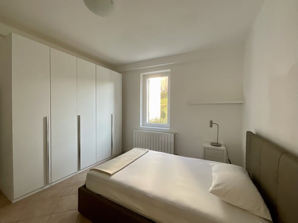 VENDESI - PROPRIETA INDIPENDENTE A DUE PASSI DAL CENTRO 11