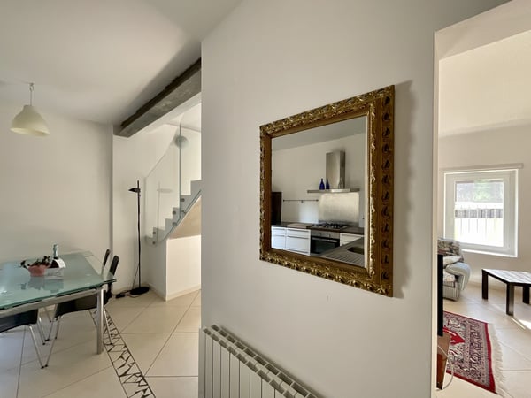 VENDESI - PROPRIETA INDIPENDENTE A DUE PASSI DAL CENTRO 2