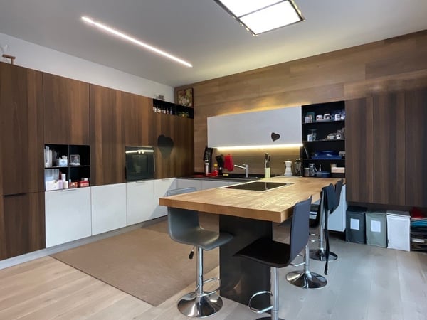 NOVAZZANO - MAGNIFICA VILLA ECOLOGICA IMMERSA NEL VERDE 9