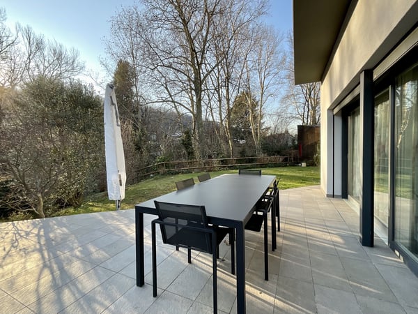 NOVAZZANO - MAGNIFICA VILLA ECOLOGICA IMMERSA NEL VERDE 13