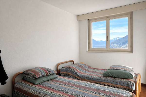 BELLINZONA - VENDESI SOLEGGIATA PROPRIETÀ CON VISTA APERTA 9