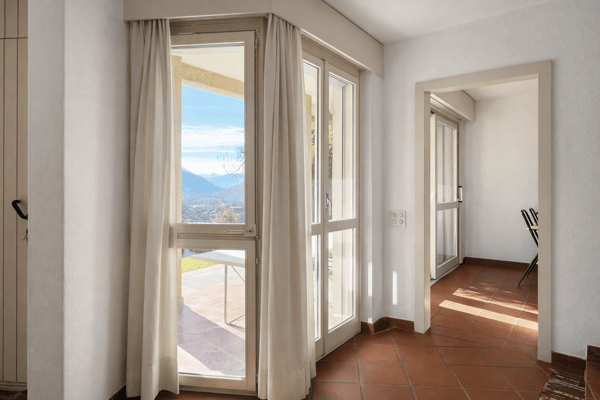 BELLINZONA - VENDESI SOLEGGIATA PROPRIETÀ CON VISTA APERTA 3