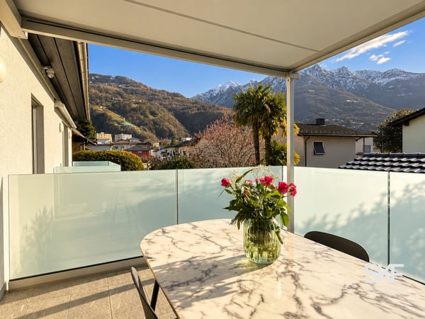 BELLINZONA - SPLENDIDA E MODERNA PROPRIETÀ BIFAMILIARE