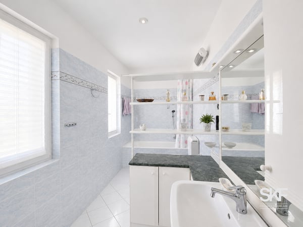 VACALLO - VENDESI LUMINOSA PROPRIETÀ CON GIARDINO PRIVATO 11