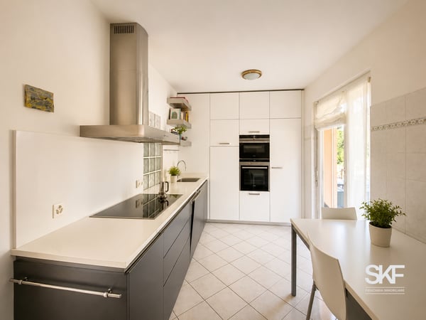 VACALLO - VENDESI LUMINOSA PROPRIETÀ CON GIARDINO PRIVATO 1
