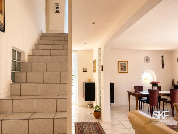 VACALLO - VENDESI LUMINOSA PROPRIETÀ CON GIARDINO PRIVATO 6