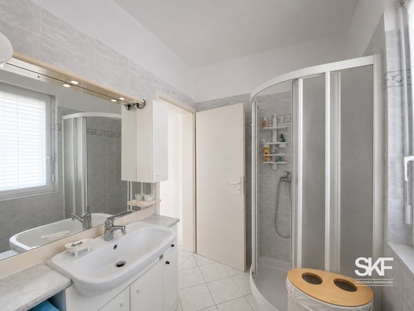 VACALLO - VENDESI LUMINOSA PROPRIETÀ CON GIARDINO PRIVATO 12