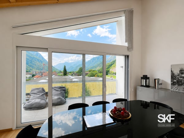 ROVEREDO - VENDESI MODERNA PROPRIETÀ CON VISTA APERTA 8