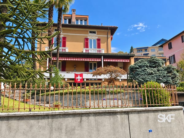 VACALLO - VENDESI PROPRIETÀ PLURIFAMILIARE CON POTENZIALE EDIFICATORIO