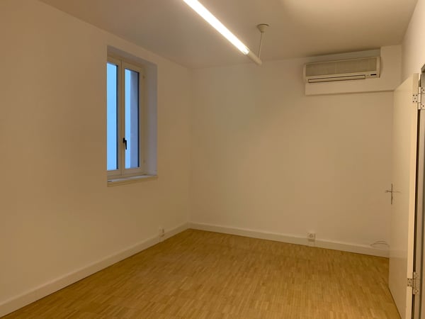 AFFITTASI UFFICIO 1 LOCALI 5