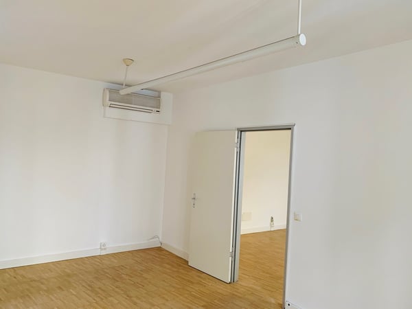 AFFITTASI UFFICIO 1 LOCALI 4