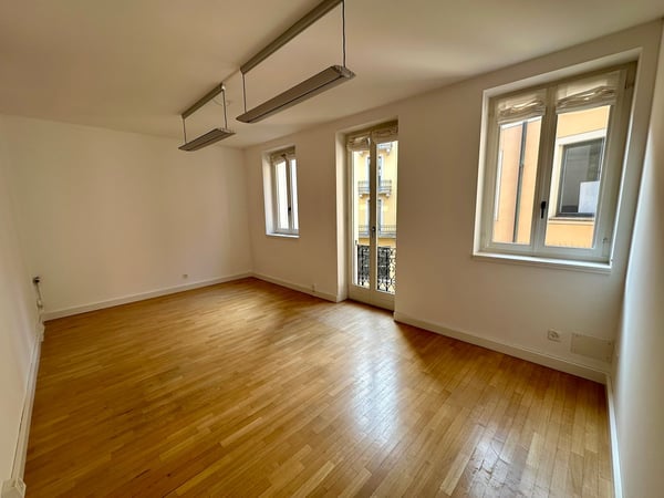 AFFITTASI UFFICIO IN CENTRO A LUGANO 11