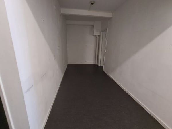 Locali uso ufficio 8