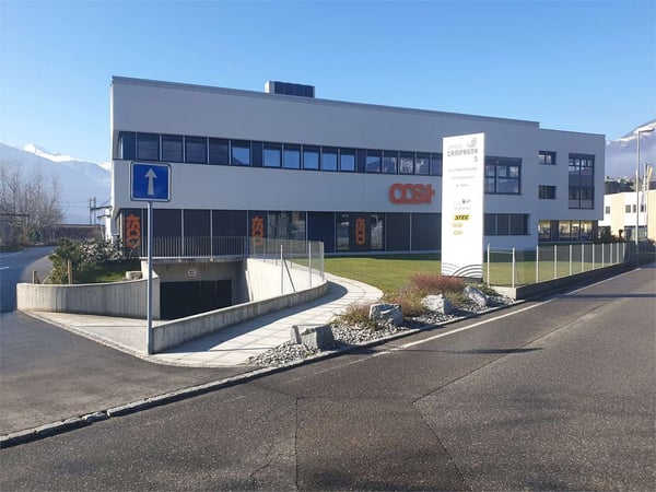 Affittasi moderno spazio commerciale di 270 m² a Giubiasco 1