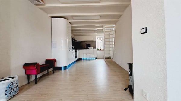 IMMOBILE A REDDITTO NEL CENTRO STORICO 8