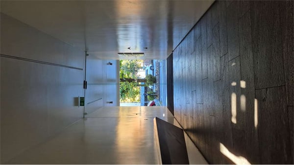 CERCHIAMO SUBENTRANTE - UFFICIO LUMINOSO IN CENTRO A CHIASSO 5