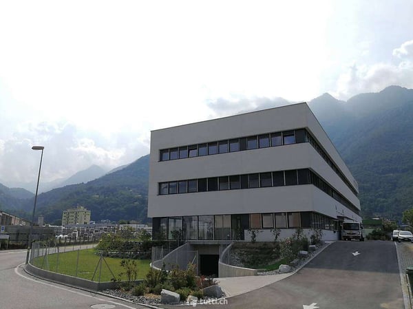 Affittasi  spazio commerciale di 280 m² a Giubiasco - Piano terra 6