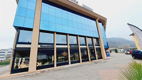 Affittasi spazio commerciale suddivisibile a Pambio Noranco 10