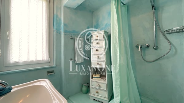 Charmantes Einfamilienhaus mit Pool und großem Grundstück 14