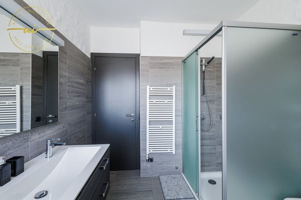 Moderno e luminoso appartamento di 1.5 locali con terrazza e balcone – Lugano 16