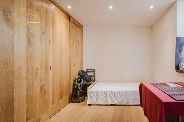 PRESTIGIOSO EDIFICIO STORICO CON TRE UNITÀ ABITATIVE INDIPENDENTI NEL CUORE DI VICO MORCOTE 7