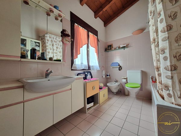 LUMINOSA CASA A SCHIERA DI TESTA CON GIARDINO A BARBENGO 15