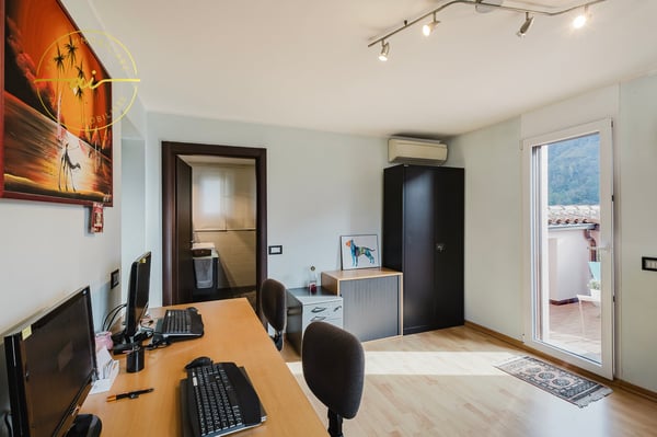 Meravigliosa villa unifamiliare con vista lago a Figino 18