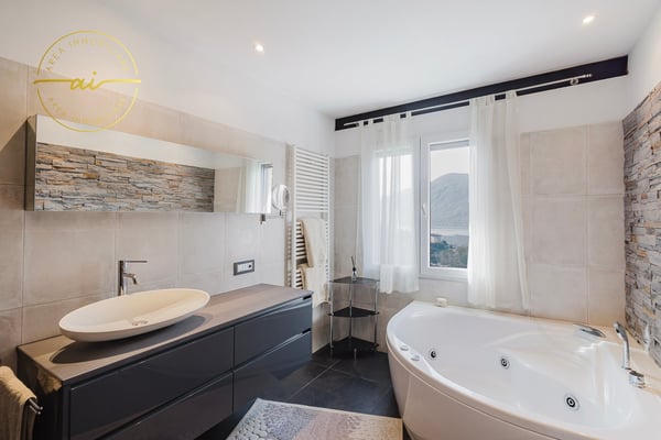 Meravigliosa villa unifamiliare con vista lago a Figino 15