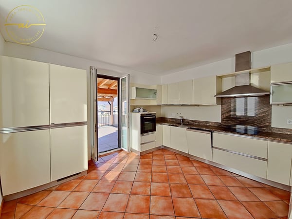 APPARTAMENTO DI 1 LOCALI CON AMPIA TERRAZZA COPERTA A MENDRISIO 8