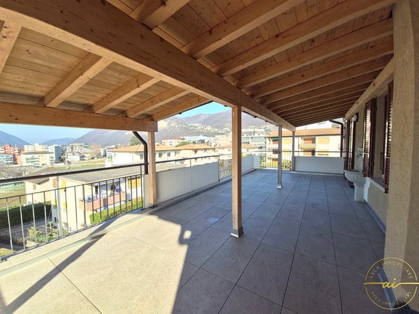 APPARTAMENTO DI 1 LOCALI CON AMPIA TERRAZZA COPERTA A MENDRISIO 2